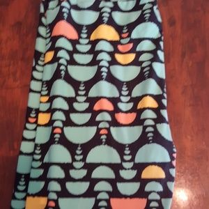 Lularoe tall and curvy